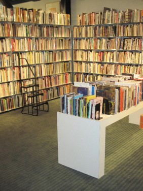 871FA-Bookstore
